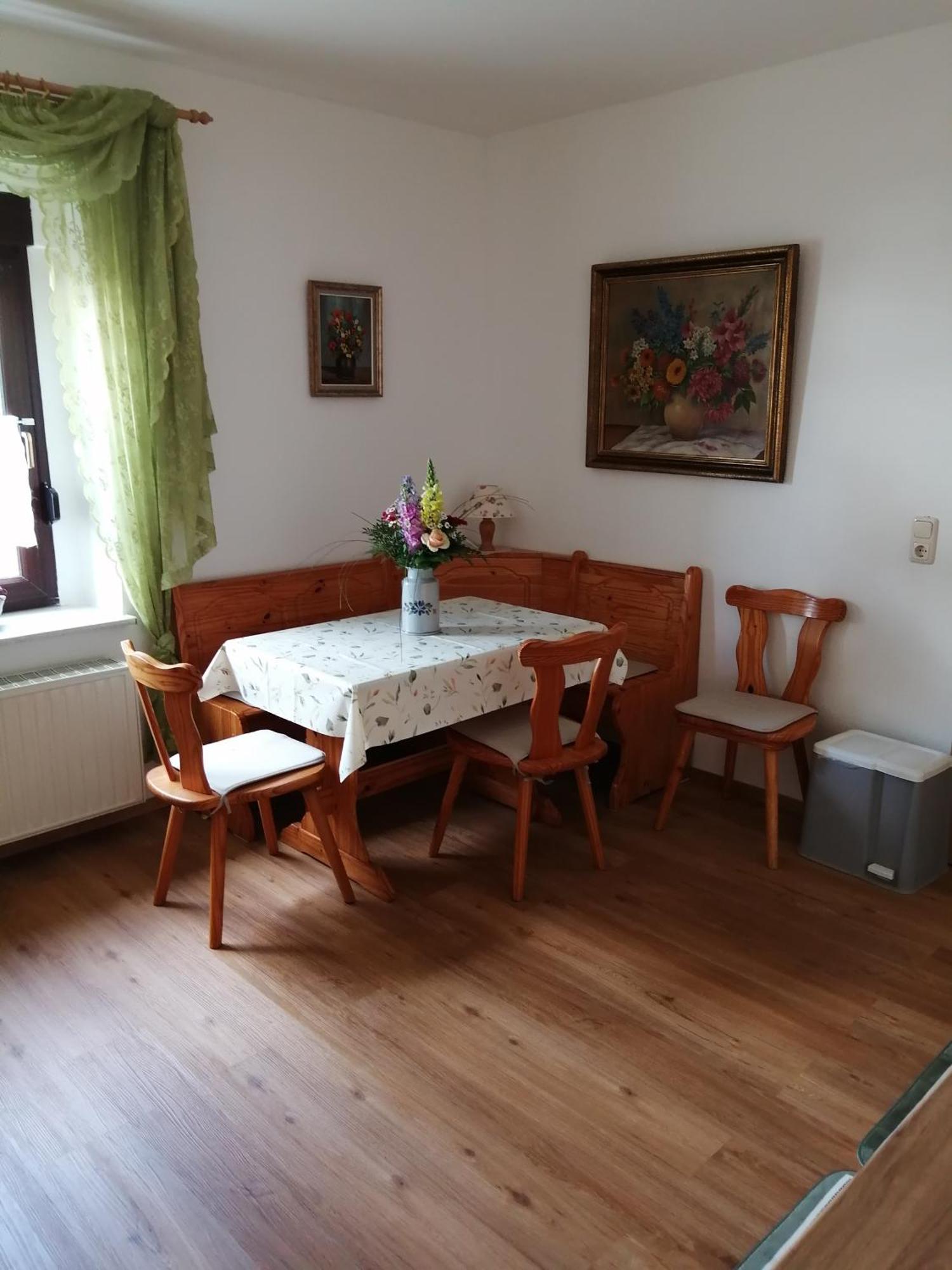 Ferienwohnung Moni Kitzscher Bagian luar foto